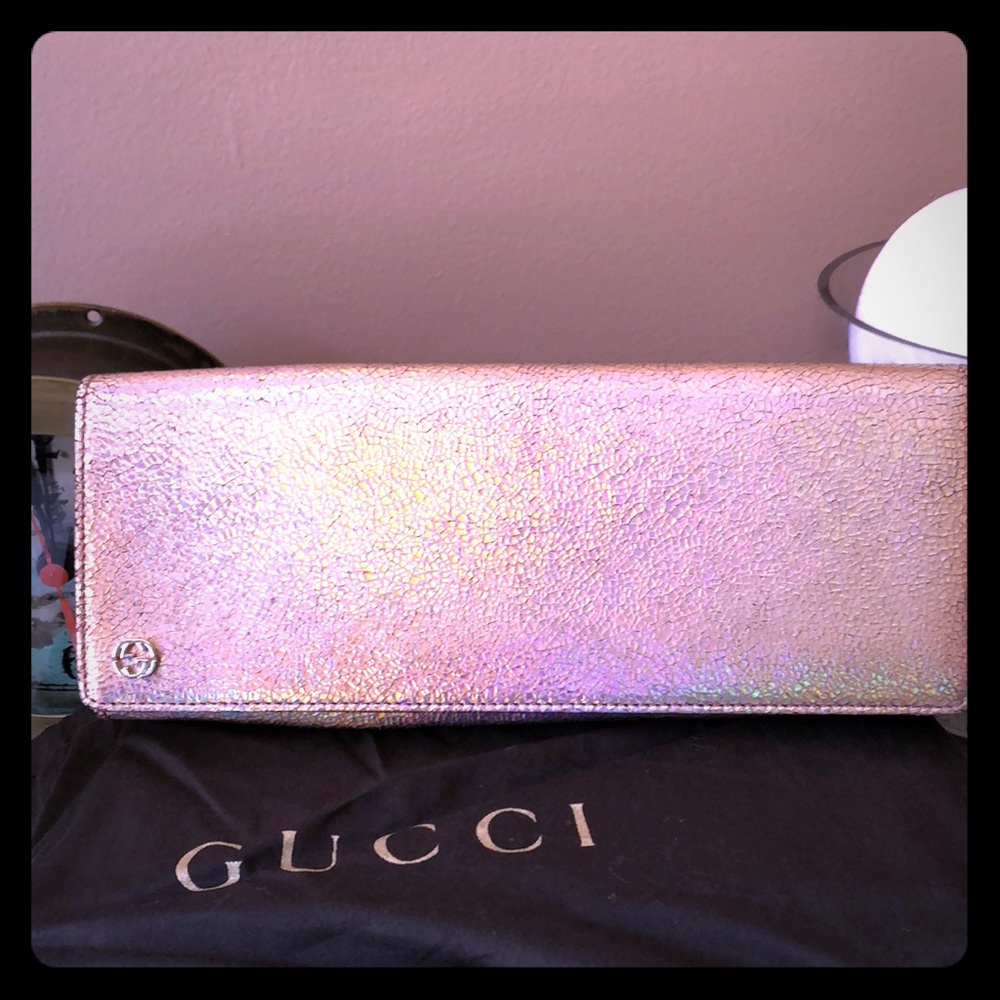 GUCCI CRACKLE CLUTCH